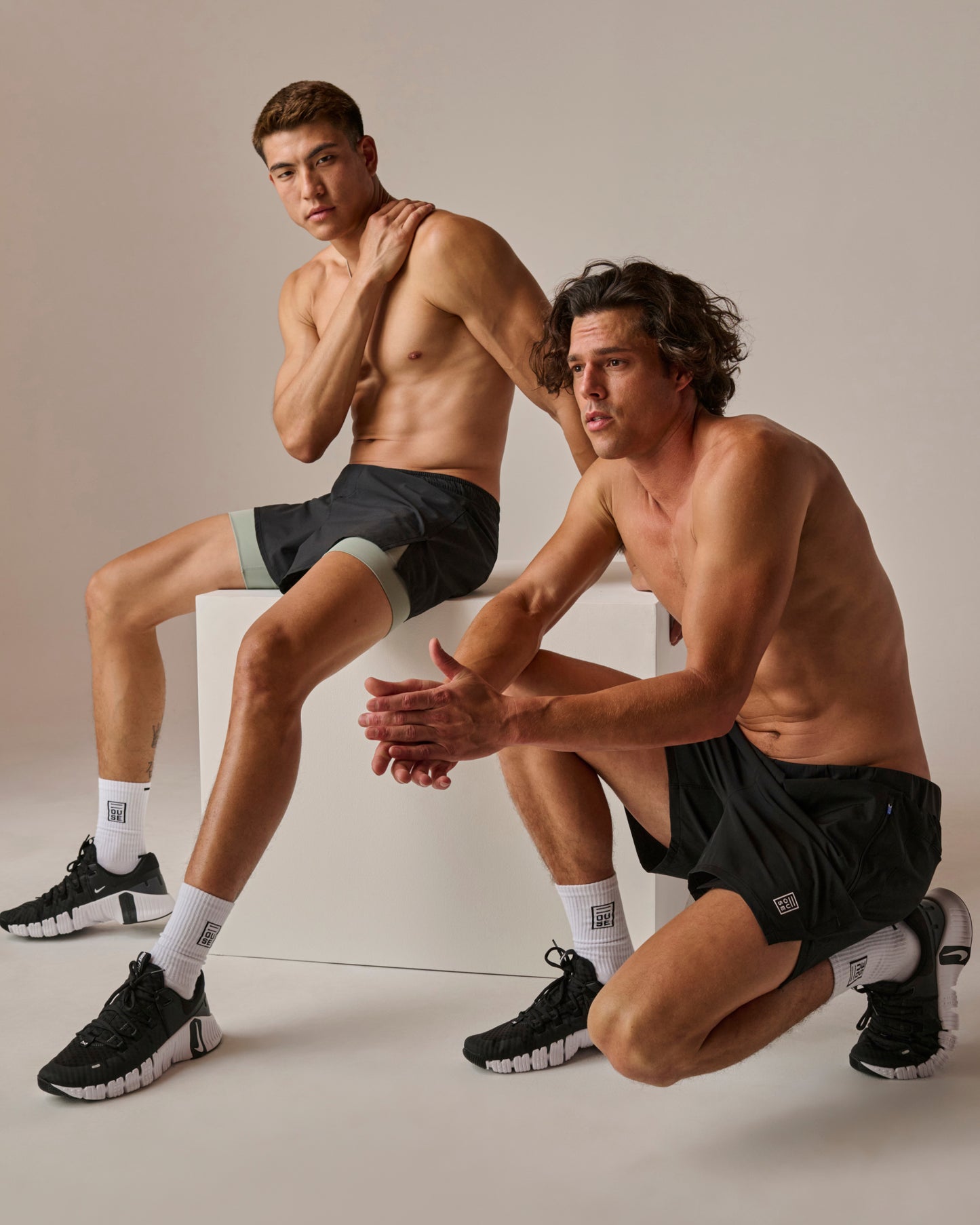 Perforated 5" Lined Short - Black/Sea Green
