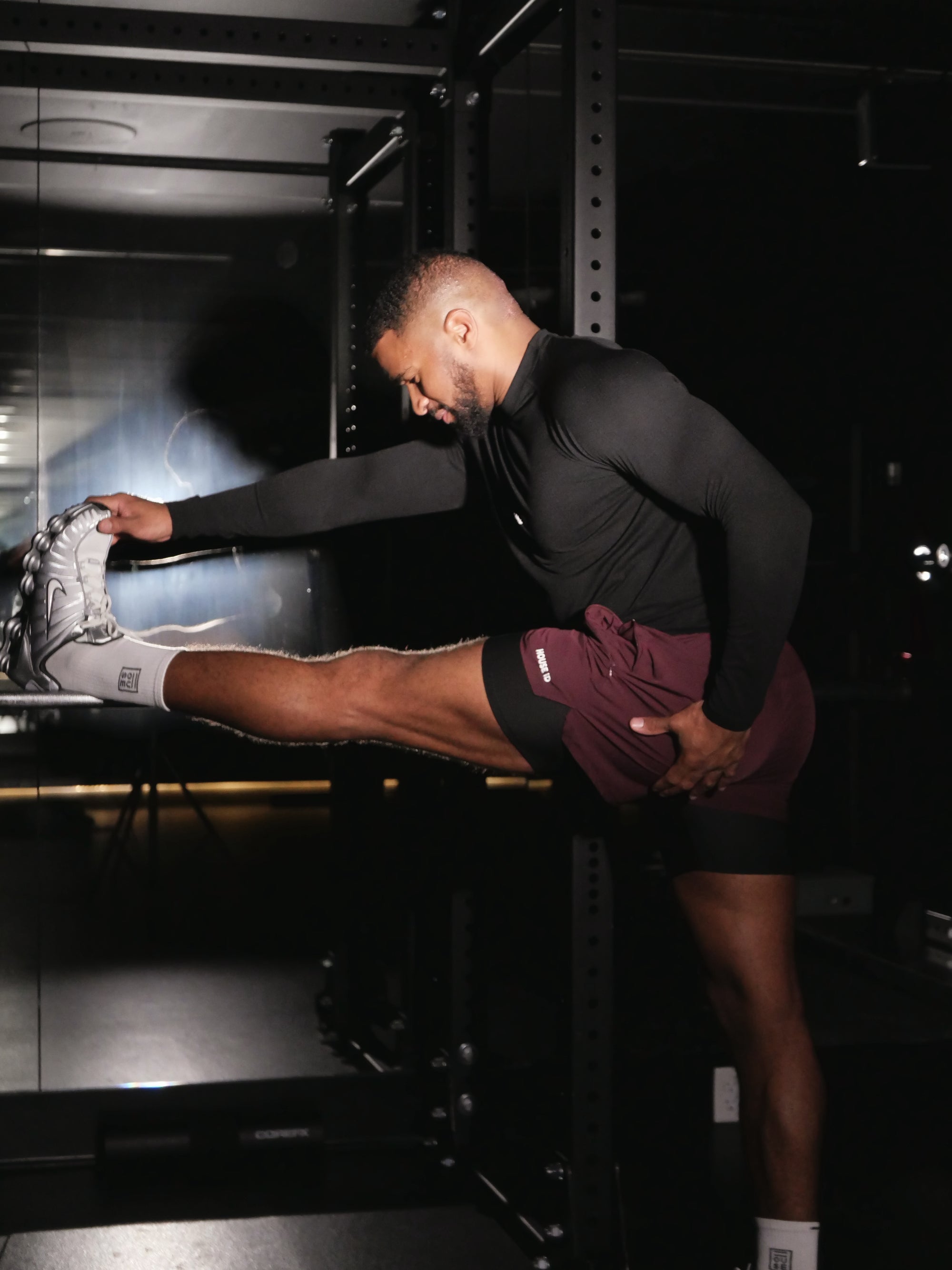 6" Lined Short - Burgundy/Black