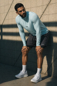 Seamless Athletic Quarter Zip - Ice Blue