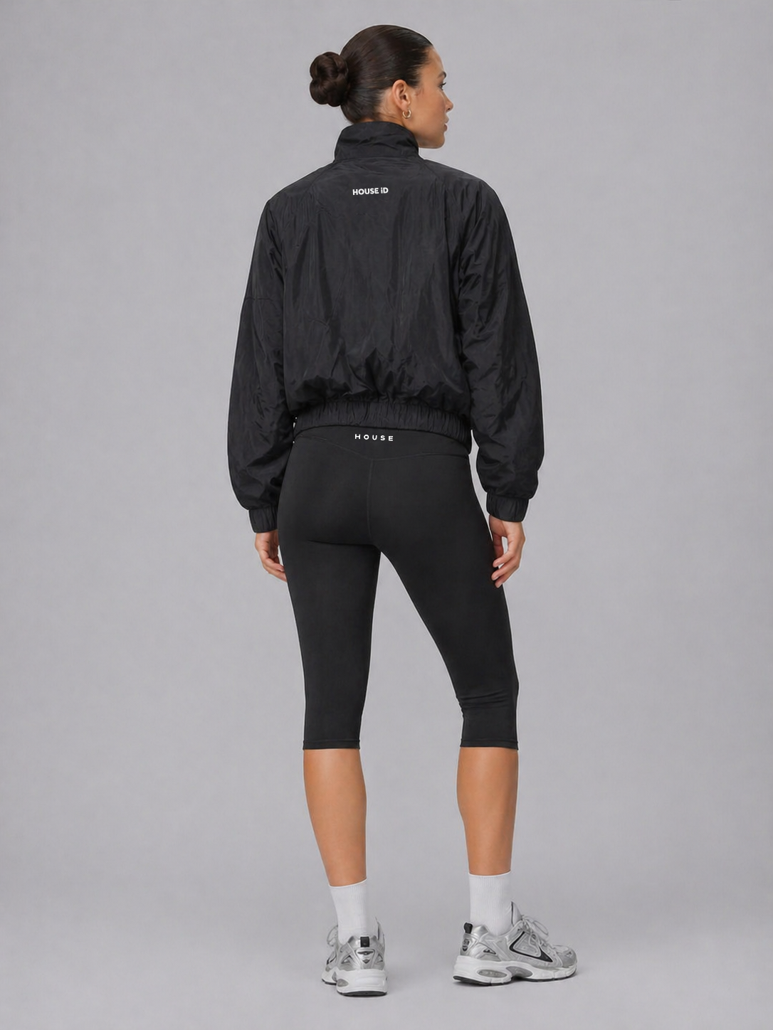 Form Capri - Black
