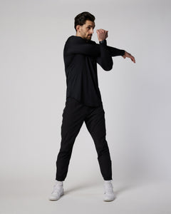 Mens athletic long sleeve in black