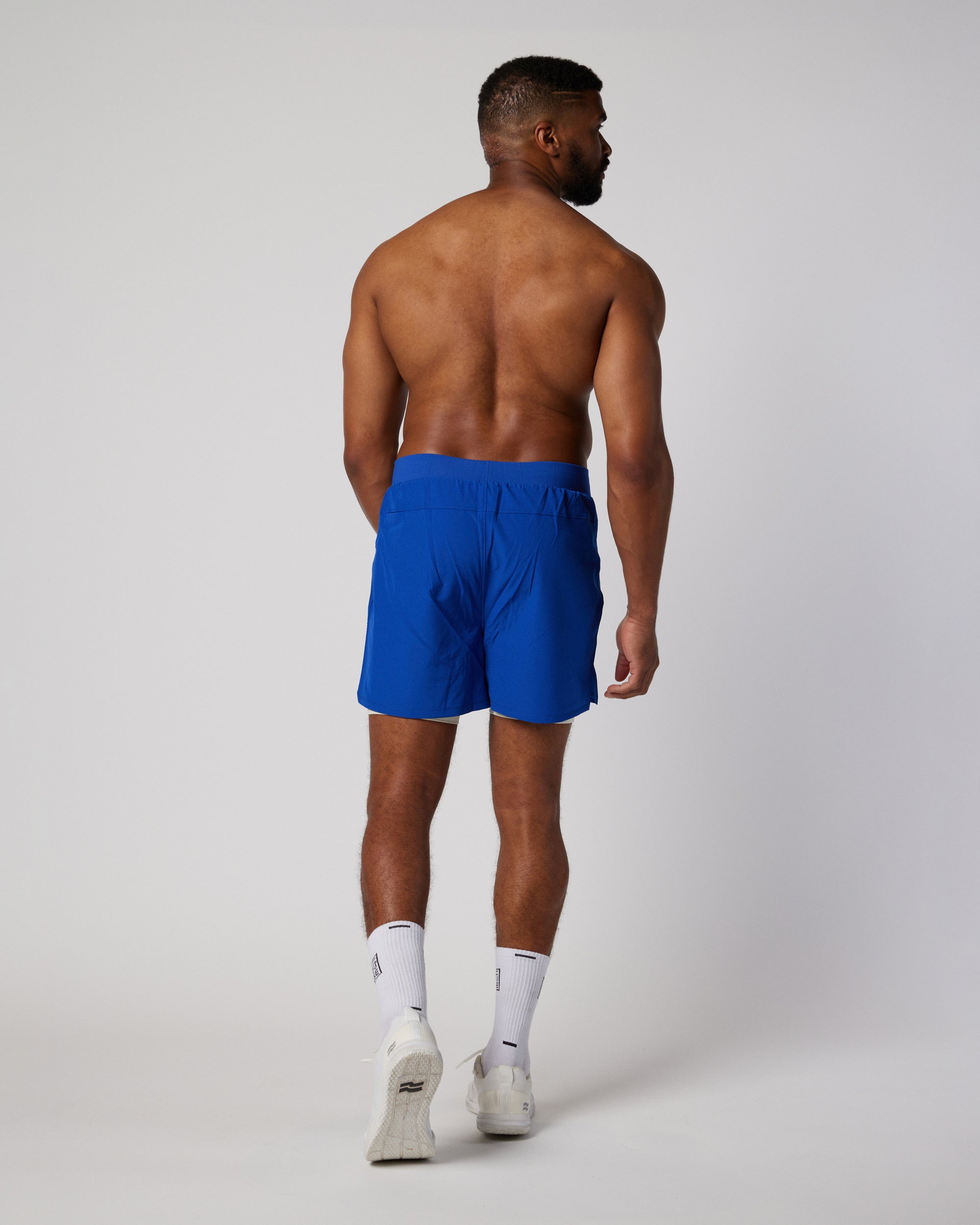 Mens lined sports shorts in blue and white