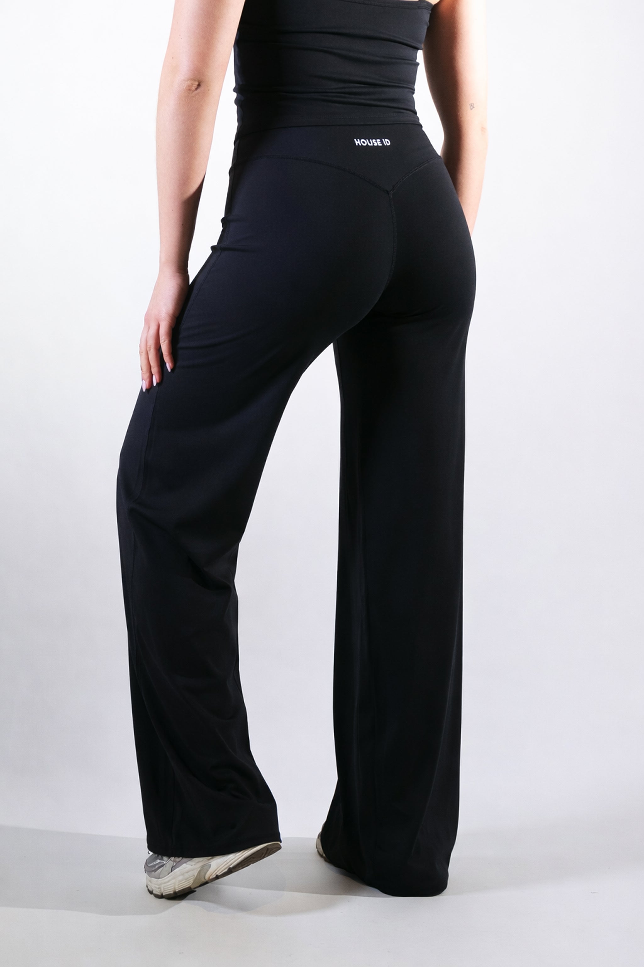 Form Wide Leg Pant - Black