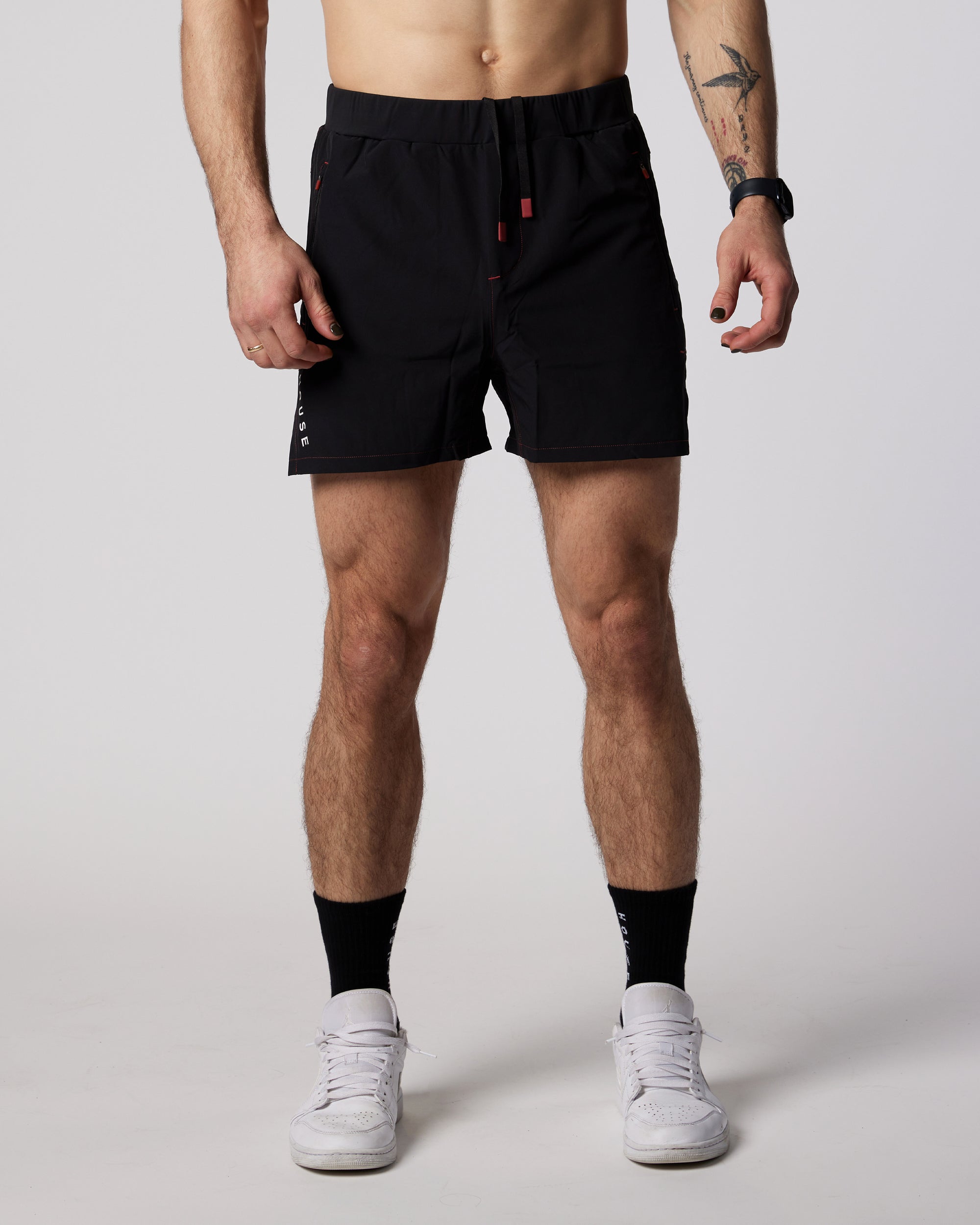 Mens unlined sports short in black